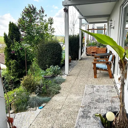 Panorama-haus Saentis - Schlafzimmer, Wohnzimmer, Kueche, Bad, Sonnenterrasse Mit Bergblick Im Garten Wangen im Allgäu